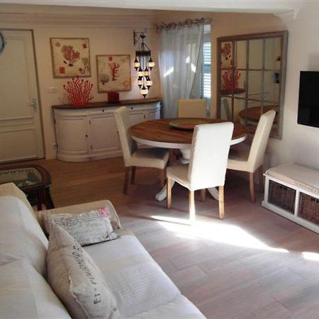 Charming Corner Abode With Castle Views Leilighet Nice Eksteriør bilde