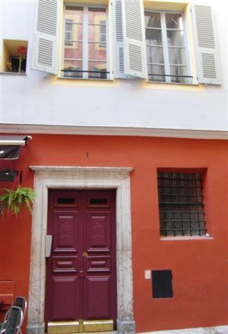 Charming Corner Abode With Castle Views Leilighet Nice Eksteriør bilde